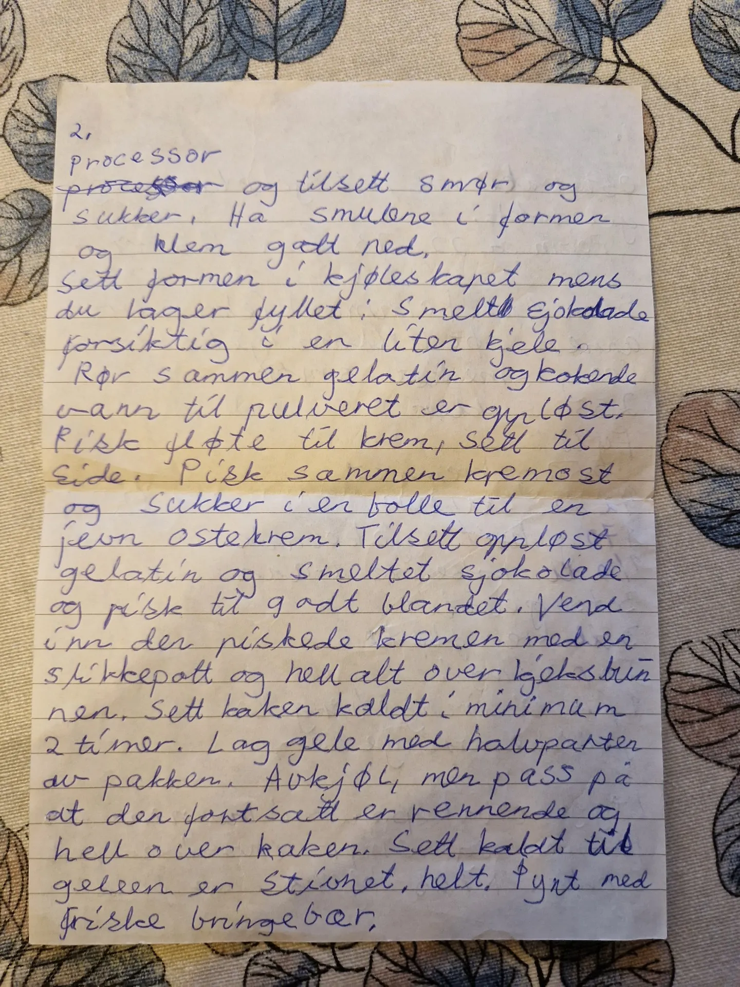 Bilde (1) av oppskrift for Ostekake med hvit sjokolade og gelèlokk