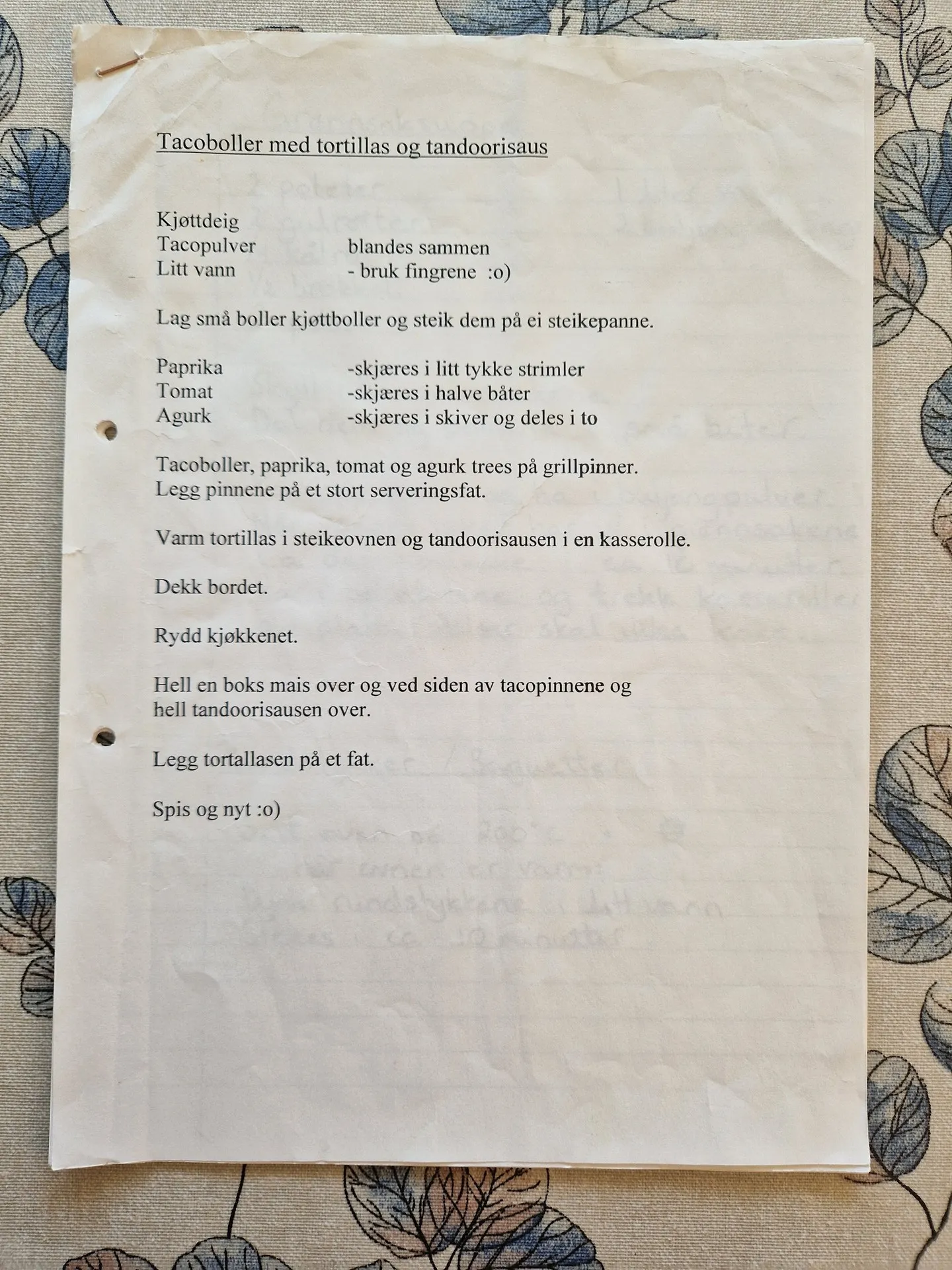 Bilde (0) av oppskrift for Tacoboller med tortillas og tandoorisaus